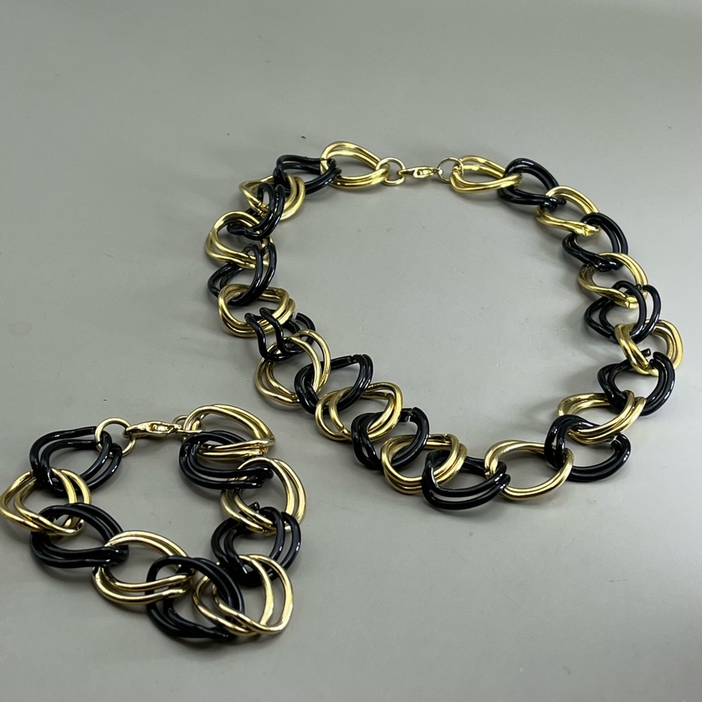 Elegant Black and Gold Chain Necklace and Bracelet Set